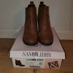Sam & Libby Booties: 6.5